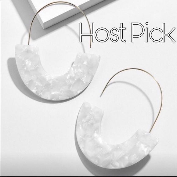 The Dusty Carrot Jewelry - 🔮2 for $10 Cute Trendy Earrings